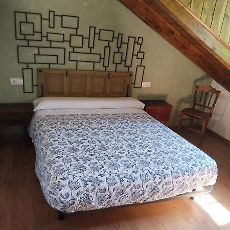 Hostal La Medina De Camponaraya エクステリア 写真