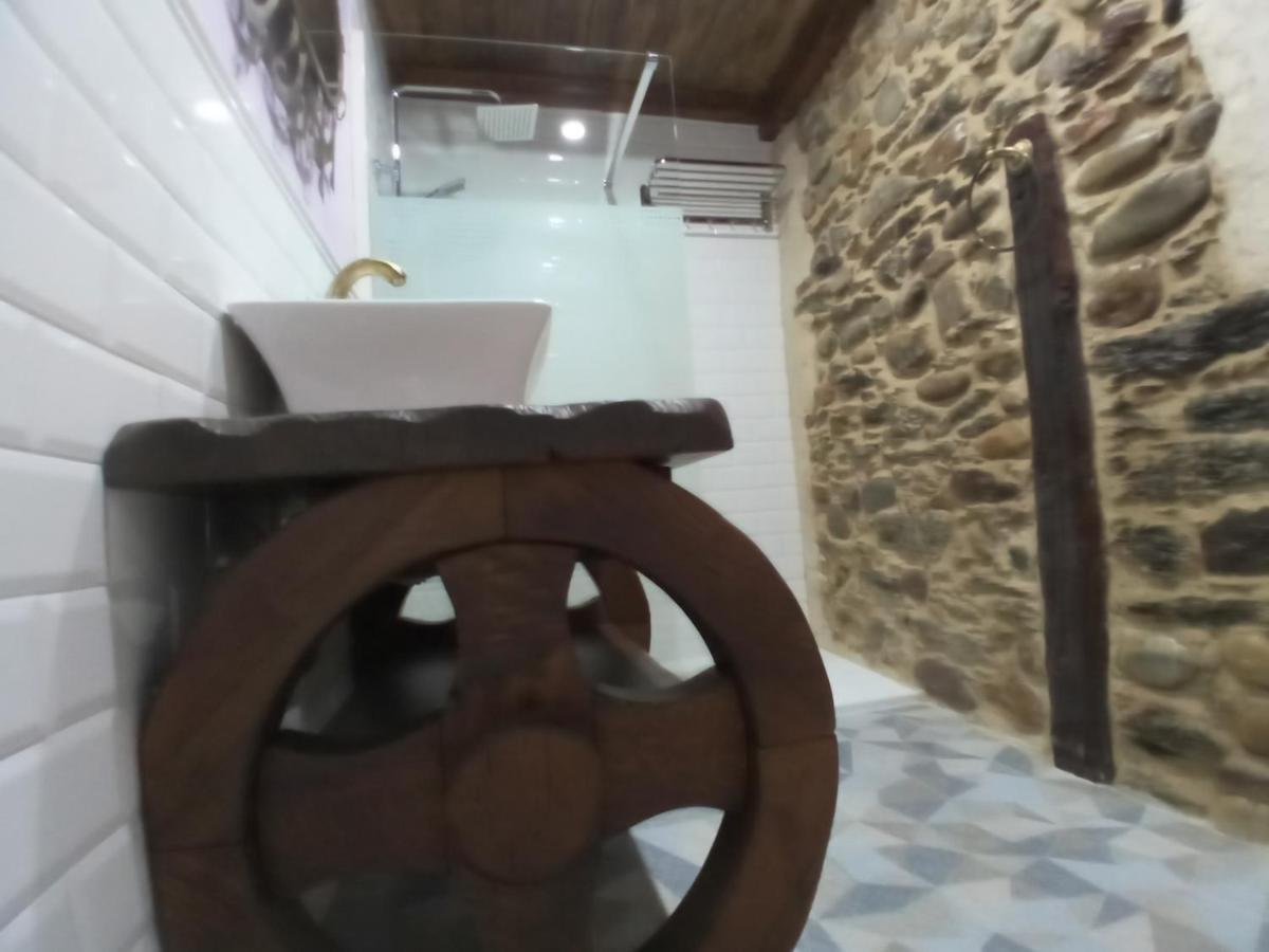 Hostal La Medina De Camponaraya エクステリア 写真
