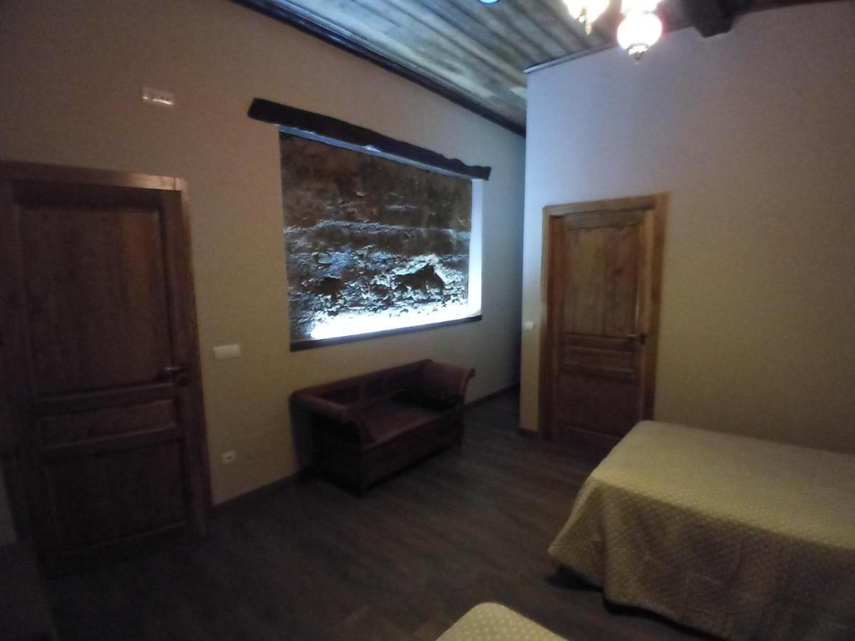 Hostal La Medina De Camponaraya エクステリア 写真