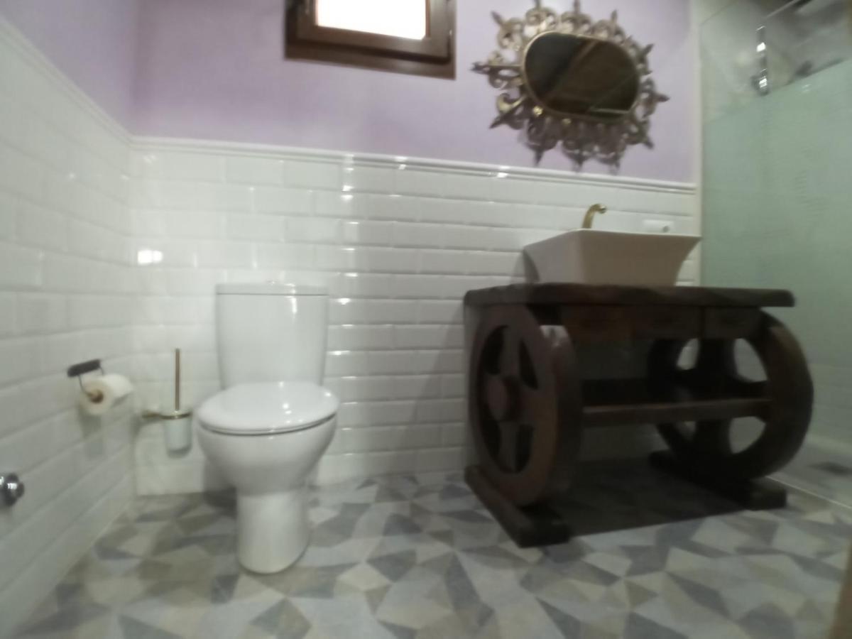 Hostal La Medina De Camponaraya エクステリア 写真