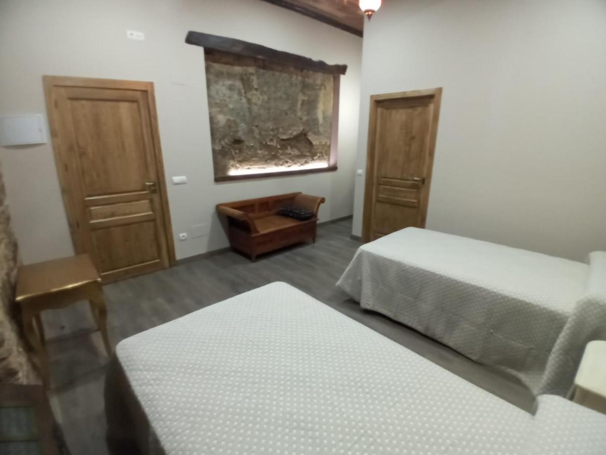 Hostal La Medina De Camponaraya エクステリア 写真