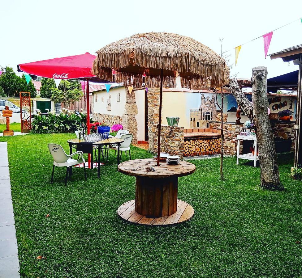 Hostal La Medina De Camponaraya エクステリア 写真