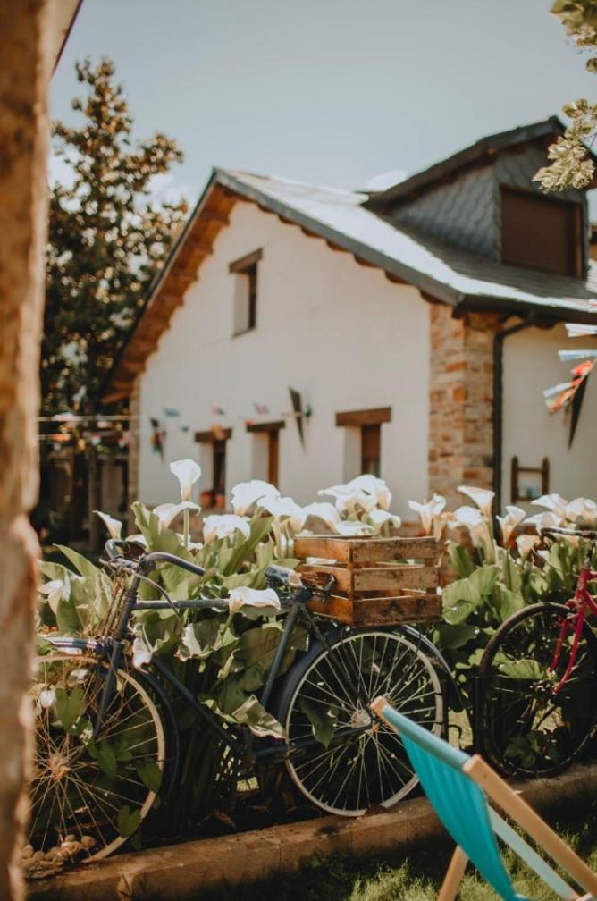 Hostal La Medina De Camponaraya エクステリア 写真