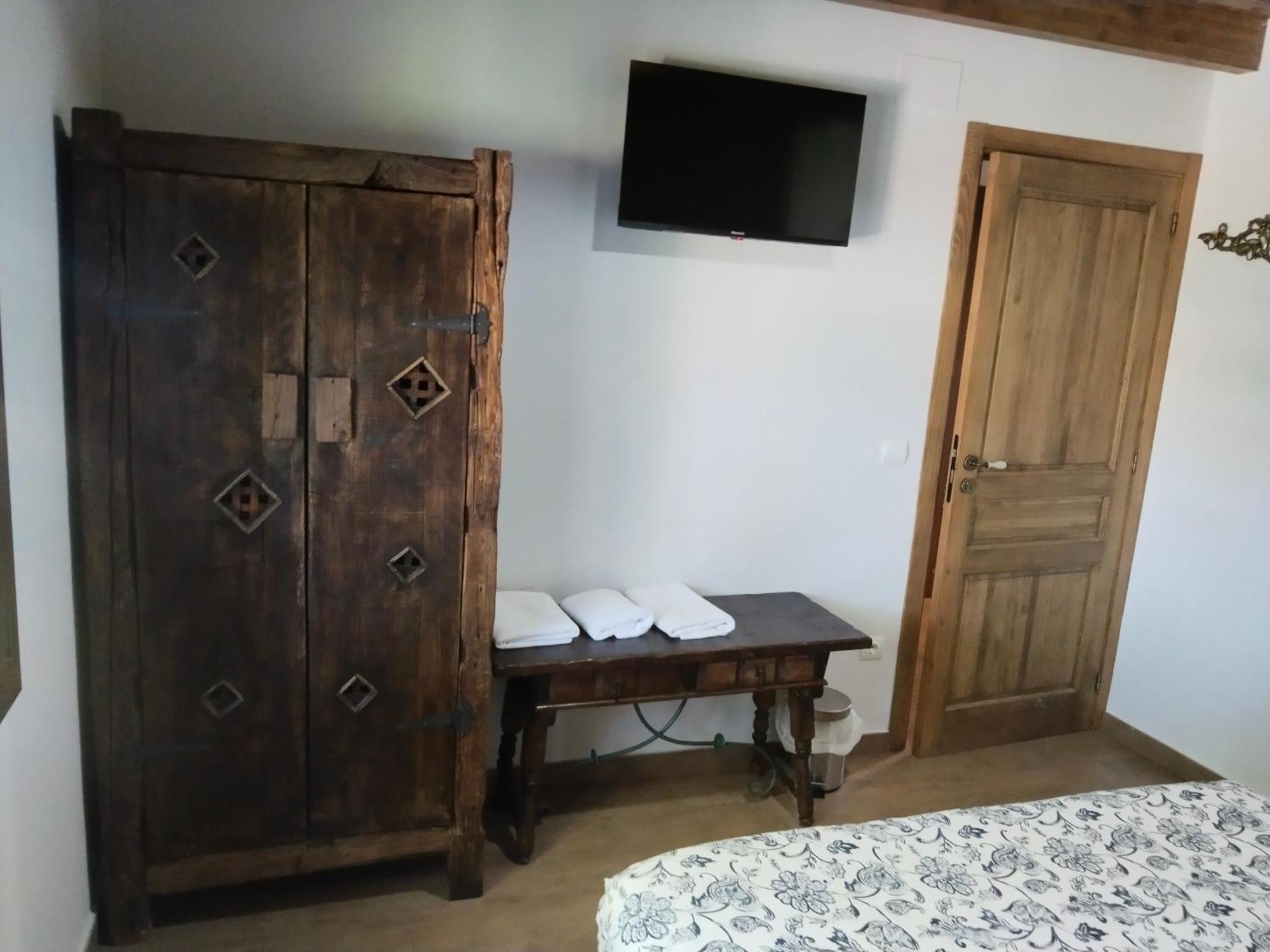Hostal La Medina De Camponaraya エクステリア 写真